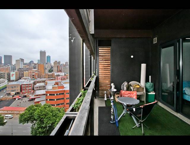 0.5 BEDROOM APARTMENT FOR SALE IN MABONENG